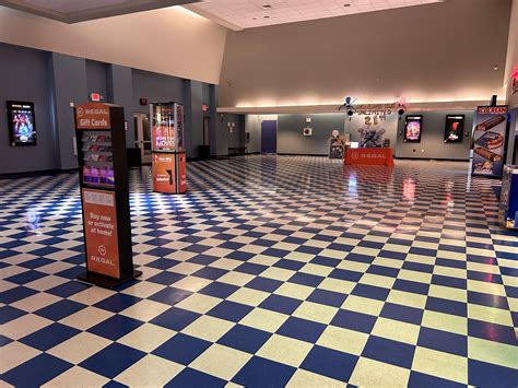 Regal movie theater thats pretty lonely : r/LiminalSpace