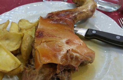 Restaurante Lazaro Comer Un Buen Cochinillo En Segovia