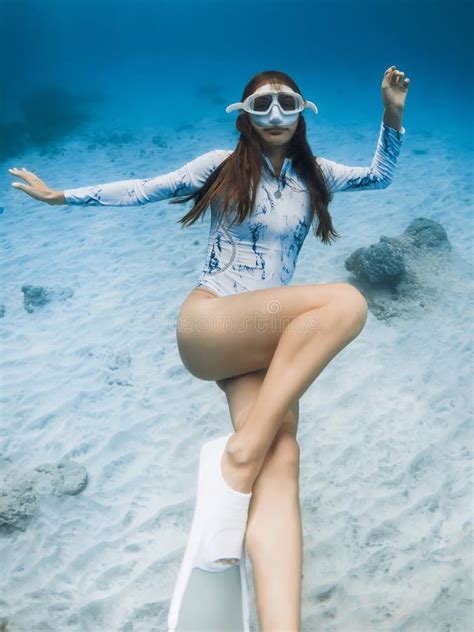 Gorgeous Woman Freediver Posing Underwater Portrait Freediving With