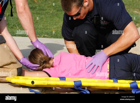 Emt Patient Back Injury Hi Res Stock Photography And Images Alamy