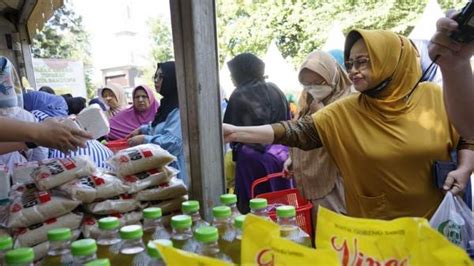 Pemkot Bandung Gencar Gelar Pasar Murah Upaya Tekan Harga Jelang Nataru