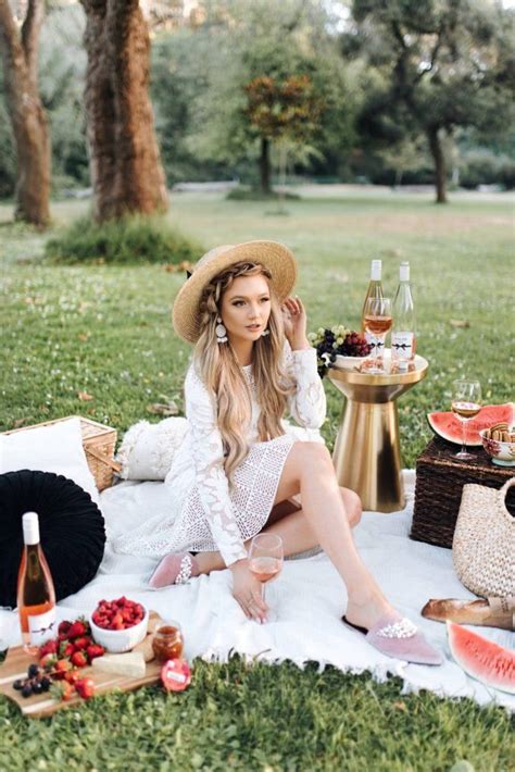 Chloe Wine Collection Rosé Picnic In Golden Gate Park The City Blonde Picnic Photography