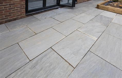 Kandla Grey Indian Sandstone Paving Slabs 22mm Calibrated 900x600 £1