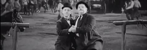 Laurel And Hardy Dansen Op De Sex Pistols Humo The Wild Site