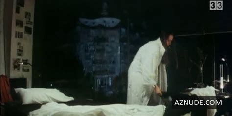 El Complot Dels Anells Nude Scenes Aznude