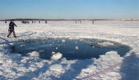 Russian meteor: Chelyabinsk meteor anniversary sees celebration | World ...