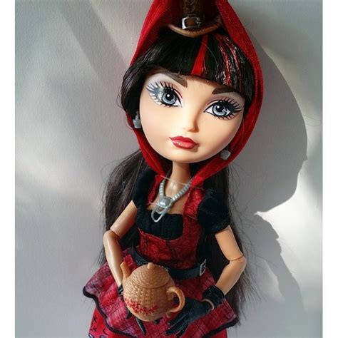 Кукла Сериз Худ Шляпная вечеринка Ever After High Cerise Hood Hat Tastic Party Doll Bjh33 по