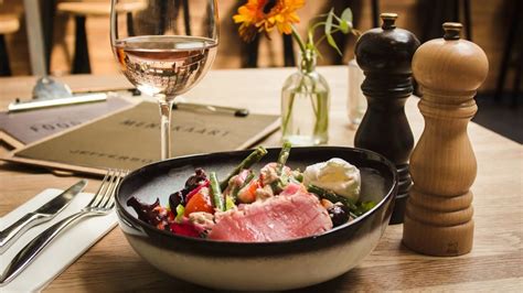 Grenache Blanc Food Pairing The Complete Guide Wesleys Wine Tips