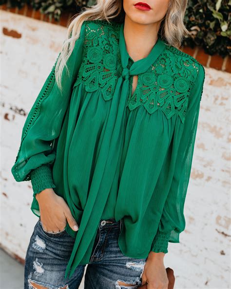 Plaza Lace Peasant Blouse Kelly Green Vici Green Blouse Outfit