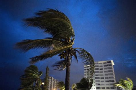 Deadly Dorian Pounds Relentlessly At Desperate Bahamas