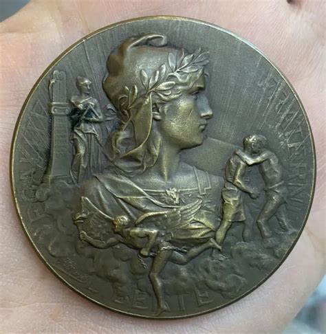 MEDAILLE EN BRONZE Conseil General De La Loire Marianne Liberte