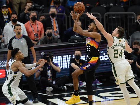 Suns Overcome Antetokounmpos 42 Points To Beat Bucks Take 2 0 Finals