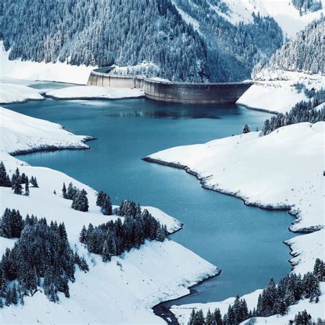 Lac De LHongrin Myvaud