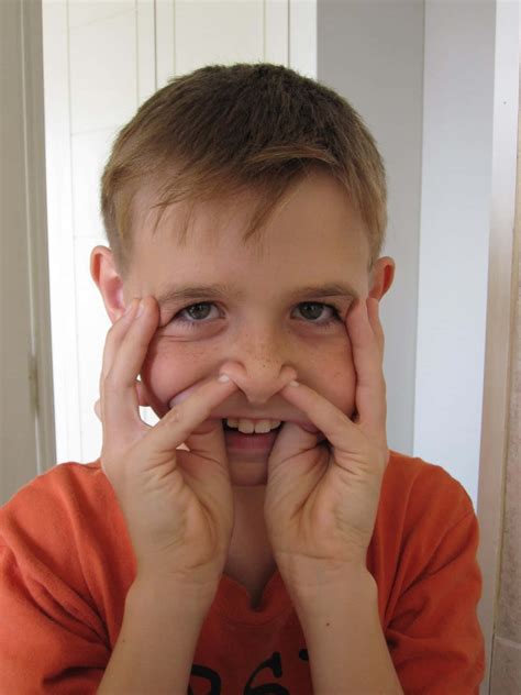 400 Funny Faces Pictures