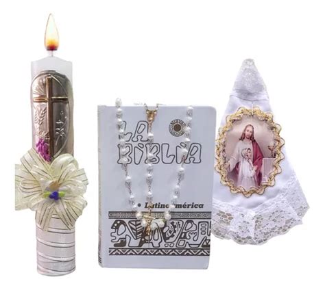 Kit Primera Comunión Vela Biblia Latina Rosario Repujado B en venta