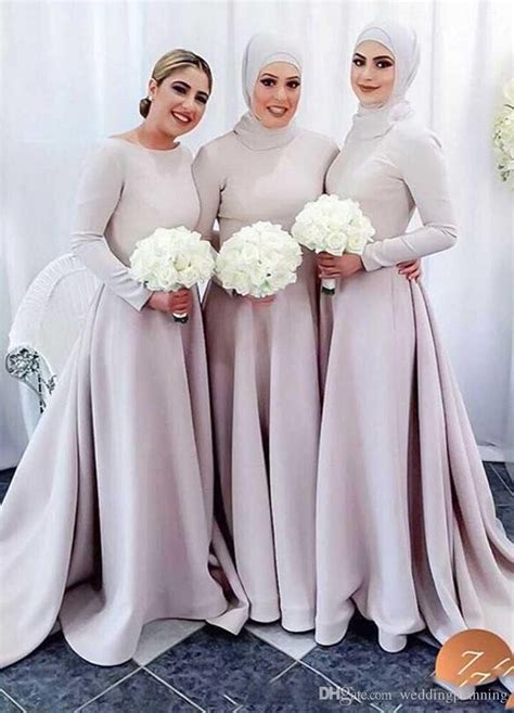 Special Arabic Muslim Bridesmaid Dresses Scoop Long Sleeves A Line