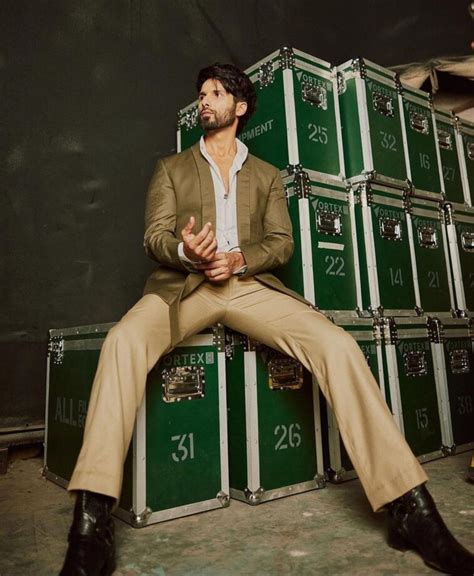 Shahid Kapoor Shows Us How To Suit Up Right In Dark Khaki Blazer And Pant Outfit Iwmbuzz