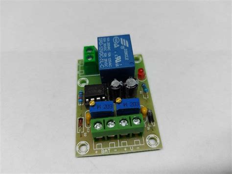 Контроллер для заряда 12V аккумуляторной батареи - модуль XH-M601: 110 ...