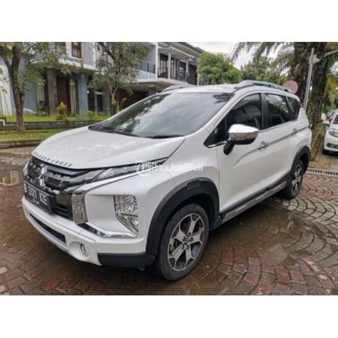 Mobil Mitsubishi Xpander Cross Premium 1 5 2021 AT Bekas Tangan Pertama