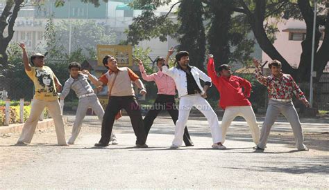 Duniyadari Marathi Movie Still Photos,Wallpapers