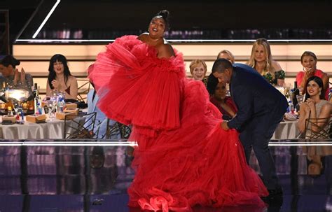 Lizzo Wears Red Giambattista Valli Dress At 2022 Emmys Popsugar Fashion