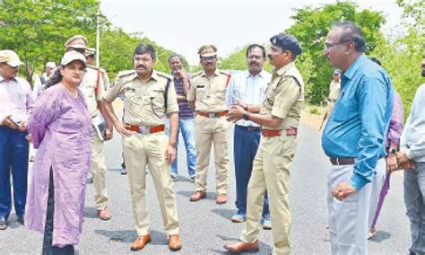 Kurnool No Mobiles Inside Counting Centre