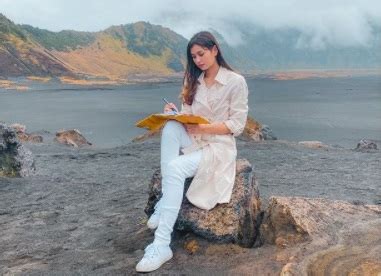 Sinopsis Buku Harian Seorang Istri SCTV Hari Ini Rabu 10 Maret 2021