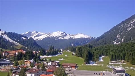 Webcam St. Anton am Arlberg: Panorama over St. Anton - Webcam Galore