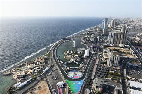 F1 GP Arábia Saudita que horas é a corrida Onde ver Vai chover