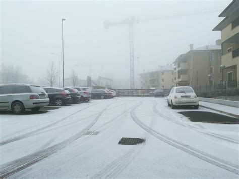 Gelo Al Nord Galaverna E Neve Chimica In Atto In Pianura Padana