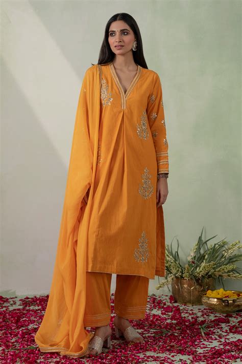 Buy Yellow Kurta And Salwar Cambric Cotton Lined Floral Placement Set