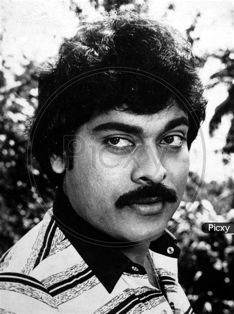 Image Of Chiranjeevi Old Movie Stills CB790032 Picxy