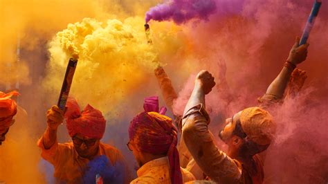 What Is Holi How The Hindu Festival Of Colors Is Celebrated