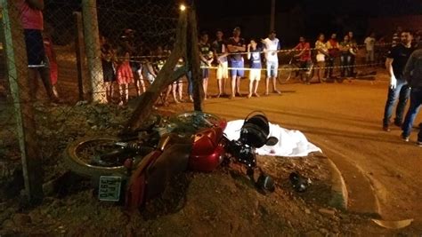 Motociclista Morre No Dia Do Anivers Rio Ap S Perder Controle Em Quebra