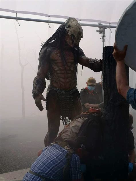 See the Feral Predator up close in new behind the scenes Prey set photos!