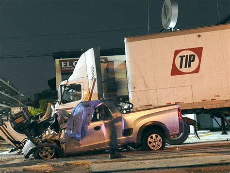 Muere Mujer Al Chocar Su Camioneta Contra Tráiler En Tlalpan