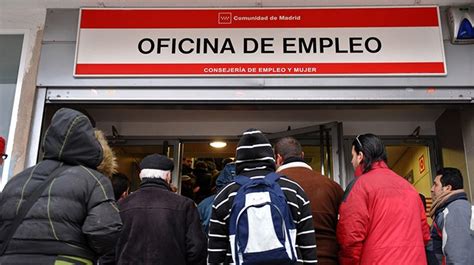 El Paro En España Rompe La Tendencia Negativa Y Cae En Casi 2 000 Personas