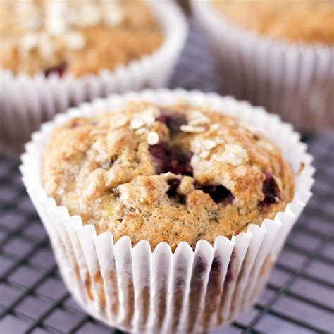 Raspberry breakfast muffins for kids - Sneaky Veg