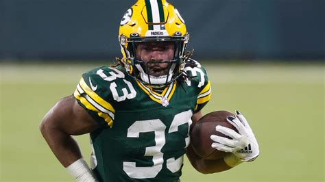 NFL Network S Terrell Davis Finds Perfect Fit For Green Bay Packers RB