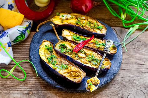 Печеные баклажаны в духовке рецепт с фото пошагово - 1000.menu