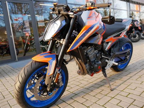 Umgebautes Motorrad KTM 790 Duke Von Motoroox GmbH 1000PS At