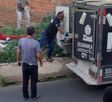 Um ano depois corpo de mulher encontrado dentro de saco na zona Sul é