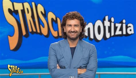 Tanti Auguri Alessandro Striscia La Notizia