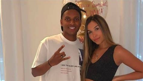 Veja Fotos De Rodrygo Goes E Luana Atik