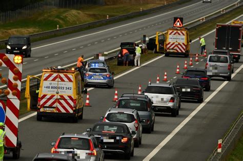 Wypadek na autostradzie A2 Zablokowany jeden z pasów ruchu