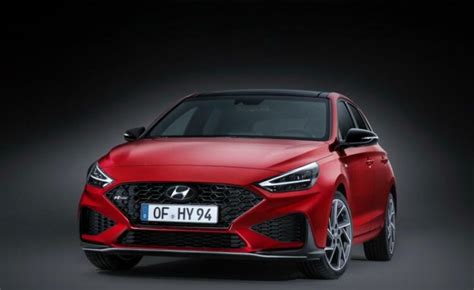 Hyundai i30 Fastback acrescenta a versão N Line de aniversário