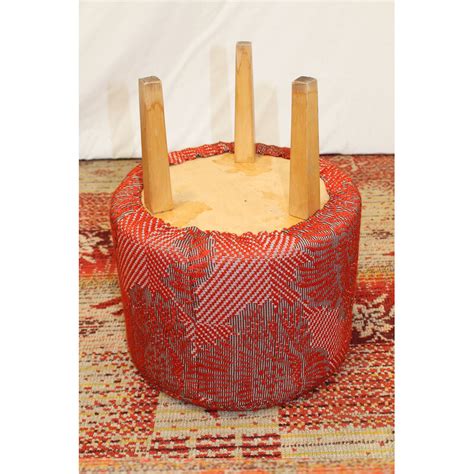 Pouf Vintage En Bois De H Tre Et Tissu Du Bloc De L Est