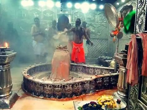 Ujjain Mahakal Mandir Unique Ritual Of Bhasm Aarti Where Women Are Not Allowed Darshan For 10