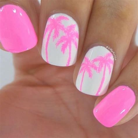 Pin By Skrappi On Nails Palm Tree Nails Beach Nail Designs Nail