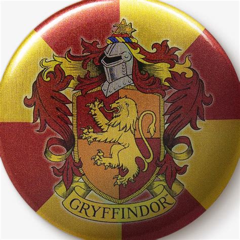 Hogwarts: Gryffindor House - Crest - MinaLima